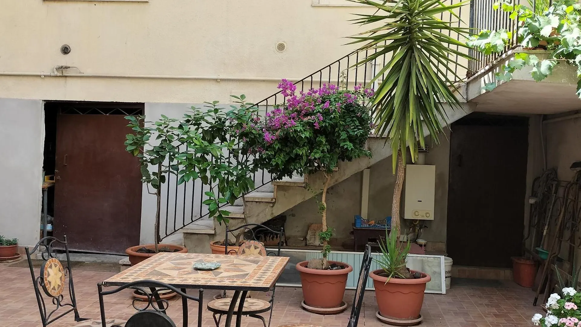Etna Bed & Breakfast Belpasso 3*,  Italia