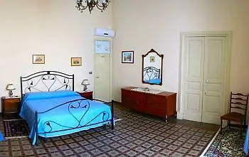 Etna Bed & Breakfast Belpasso 3*,  İtalya